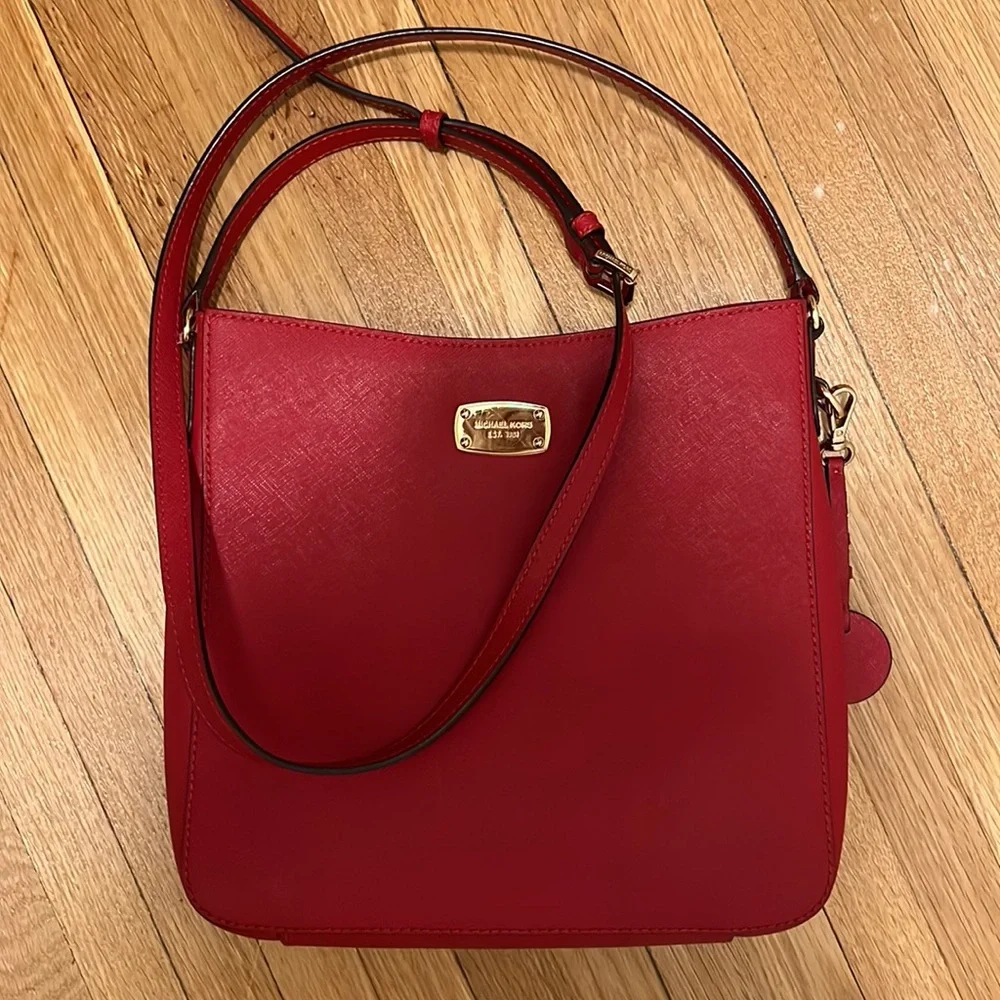 MK CROSSBODY BAG IN excellent condition - Picture 5 of 9